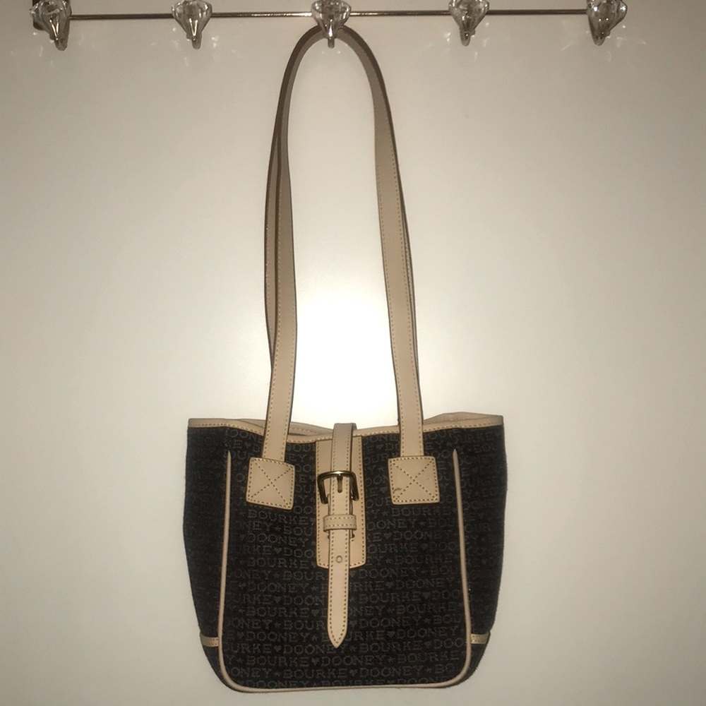 Bucket bag